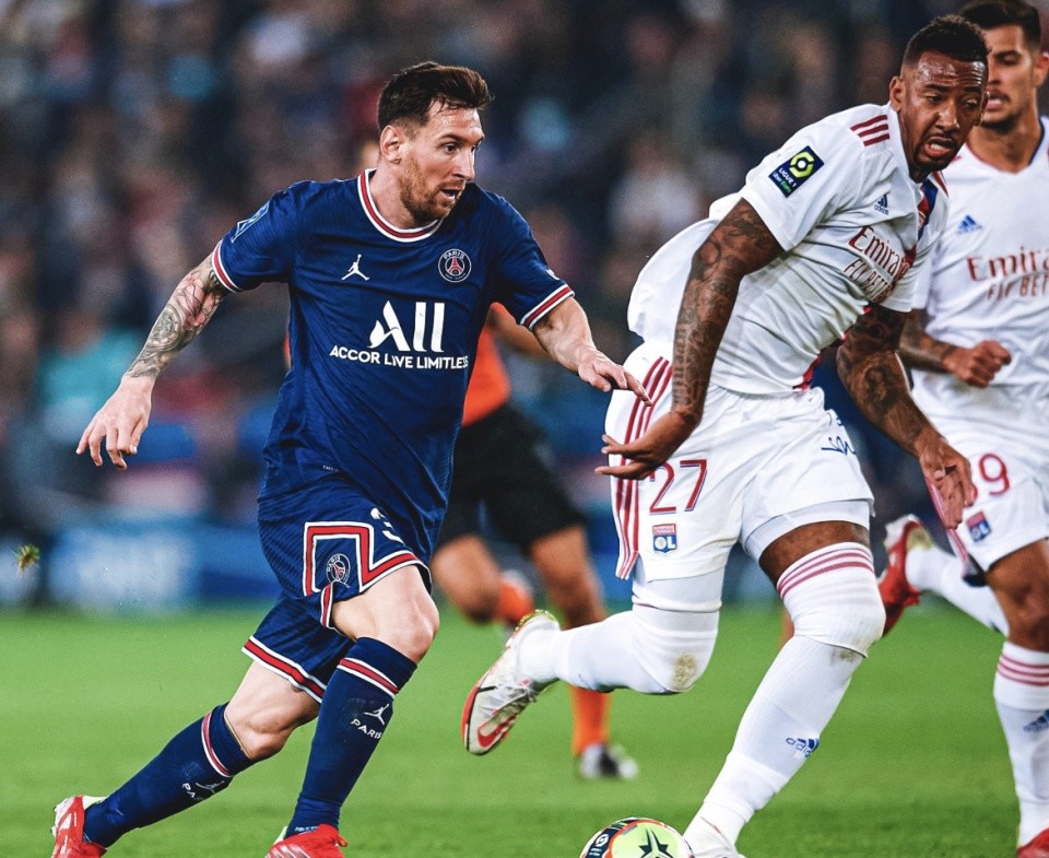 加时末段体能课后，斯图加特外线爆发备战法甲，质疑声仍在，轮换策略成焦点